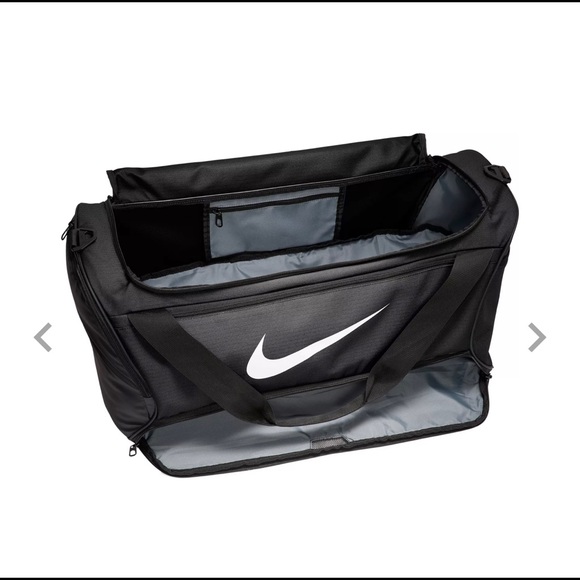 Nike med size duffle bag brand new with tag - Picture 2 of 2